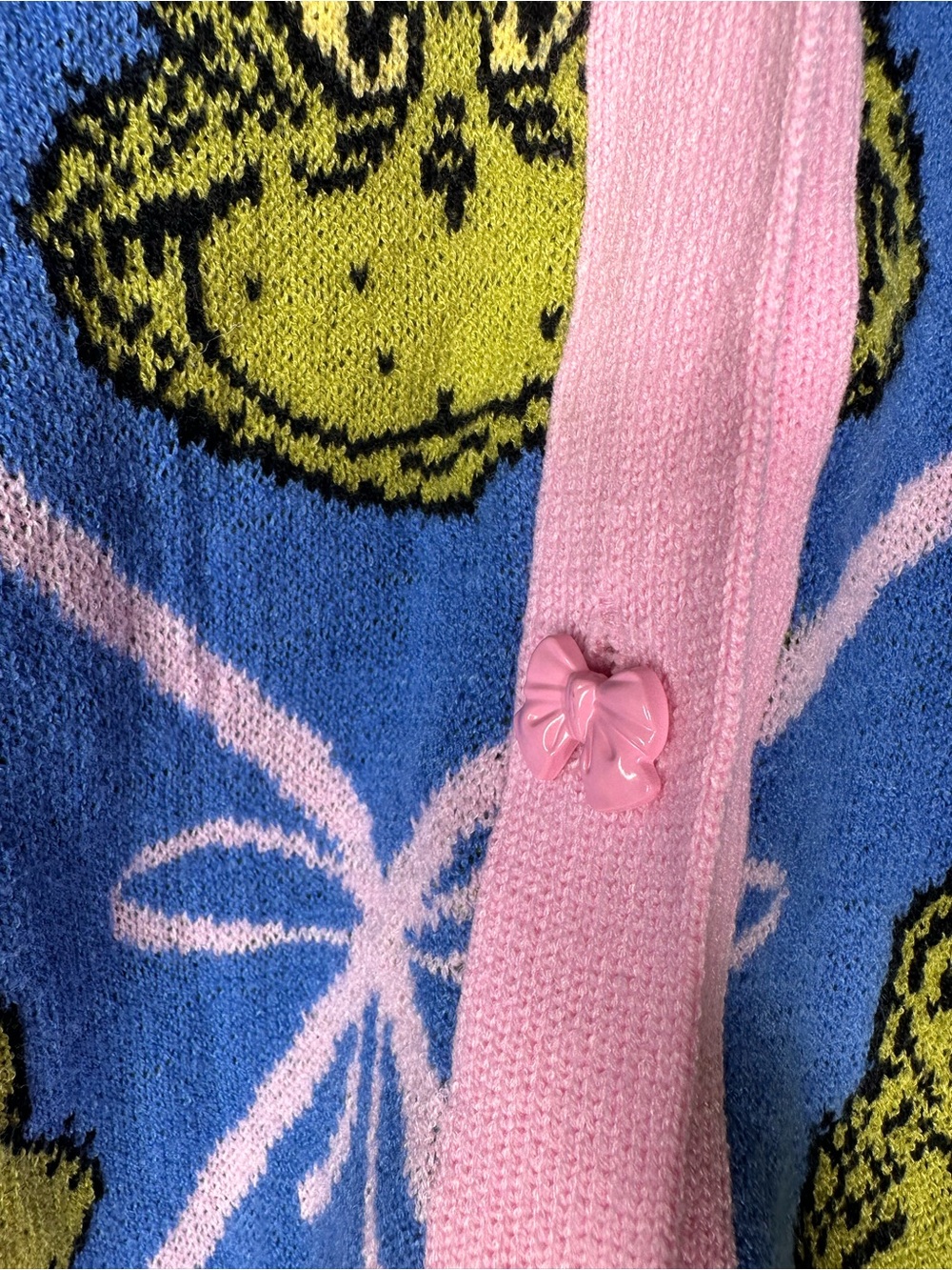 Dr. Seuss Blue, Pink & Green Grinch V-Neck Cardigan Size XS - Picture 4 of 5